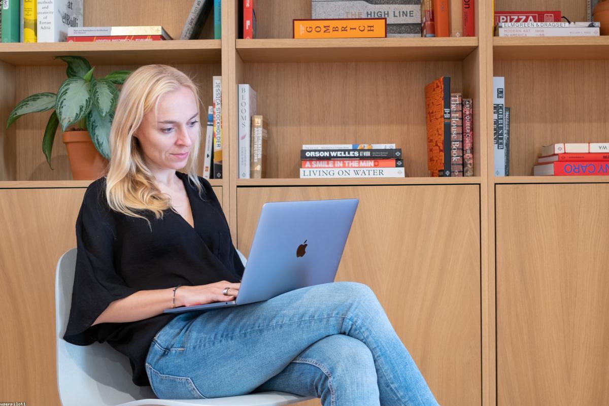 Espace de coworking d'un studio de startups